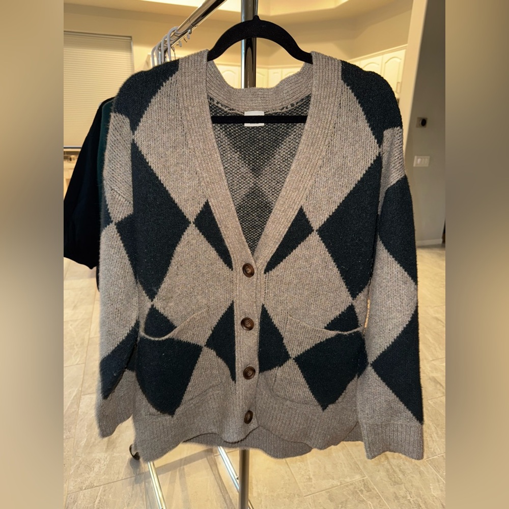 Abercrombie & Fitch Gray and Black Cardigan